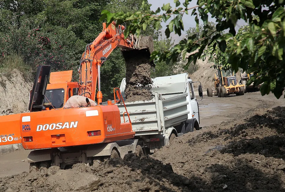 Doosan (now Develon) wheeled excavator