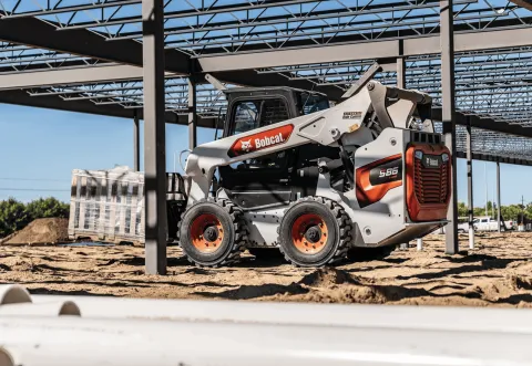 Bobcat S86 skid steer loader