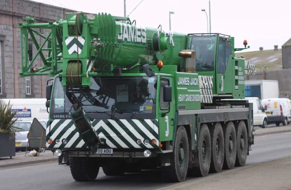 All-terrain mobile crane