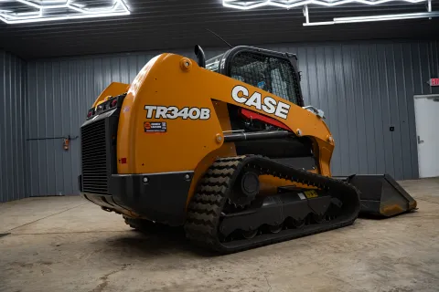CASE TR340B compact track loader
