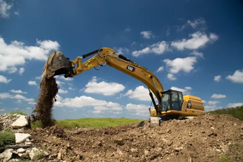 Caterpillar 352 excavator