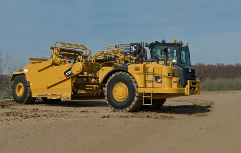 Caterpillar 623K wheel tractor scraper