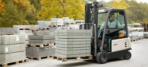 Crown SC 6000 forklift