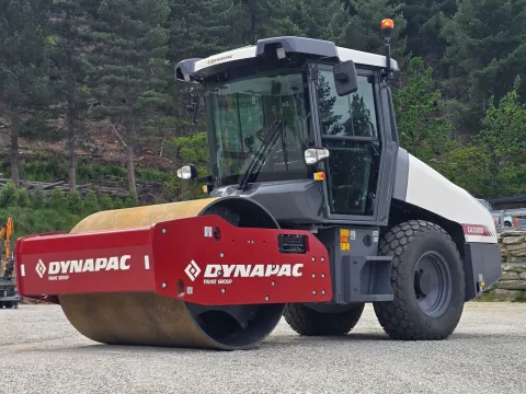 Dynapac CA1500 road roller