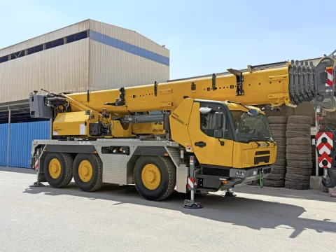 Grove GMK3060L mobile crane