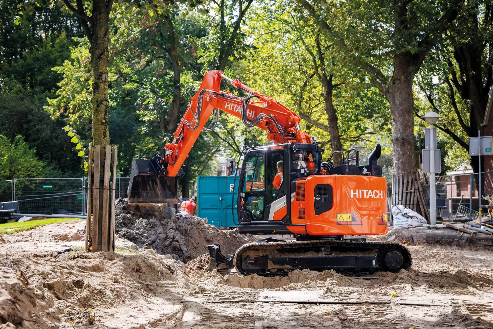 Hitachi ZX135US-7 excavator