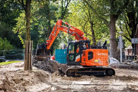Hitachi ZX135US-7 excavator