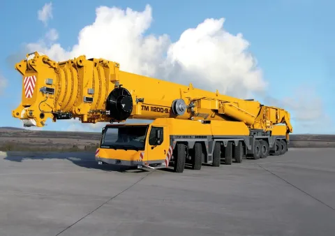 Liebherr LTM 11200-9.1 mobile crane