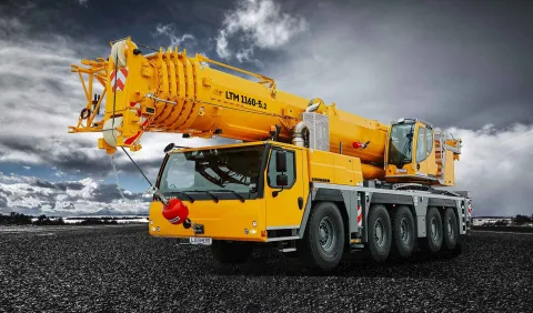 Liebherr LTM 1160-5.2 mobile crane
