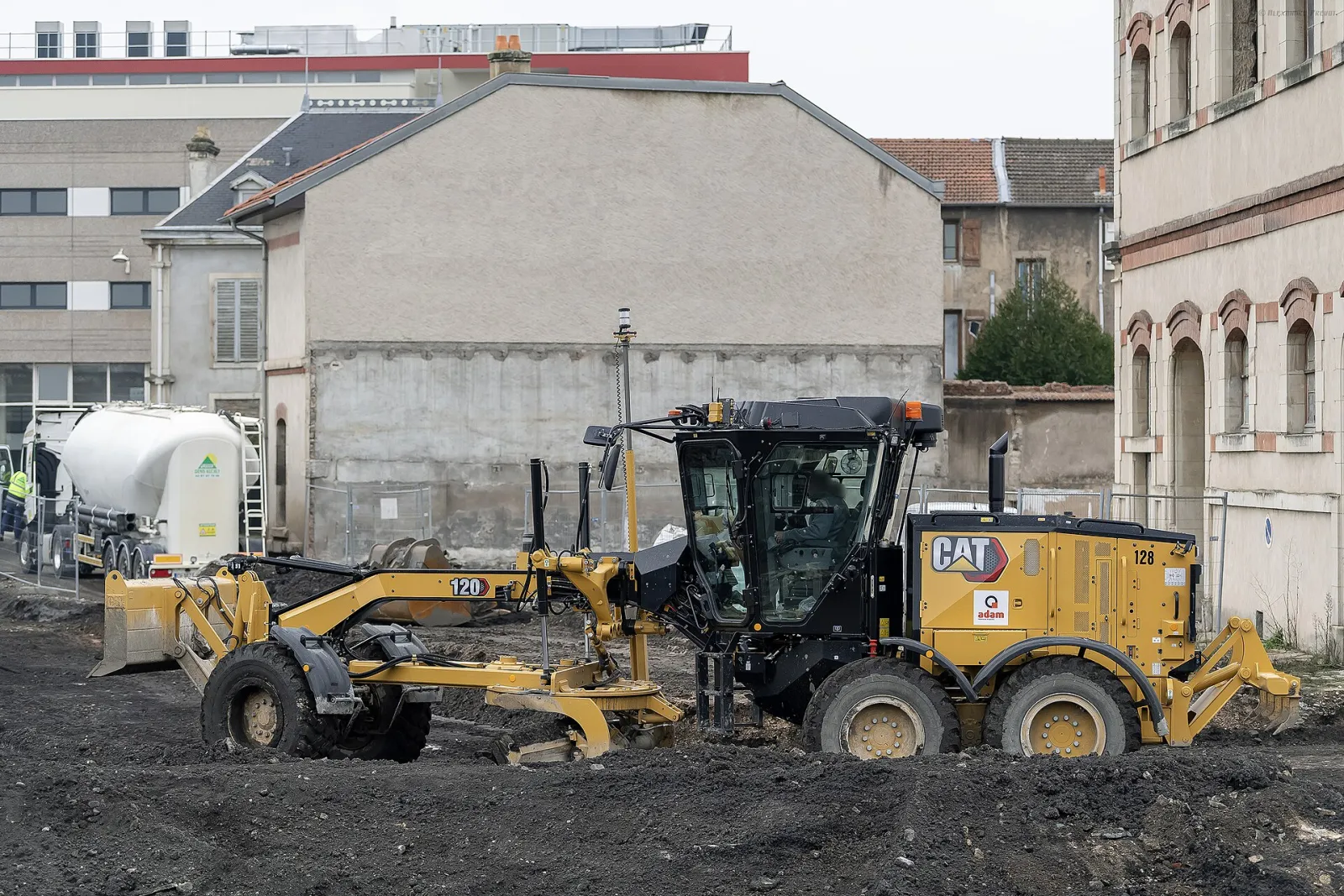 Caterpillar 120