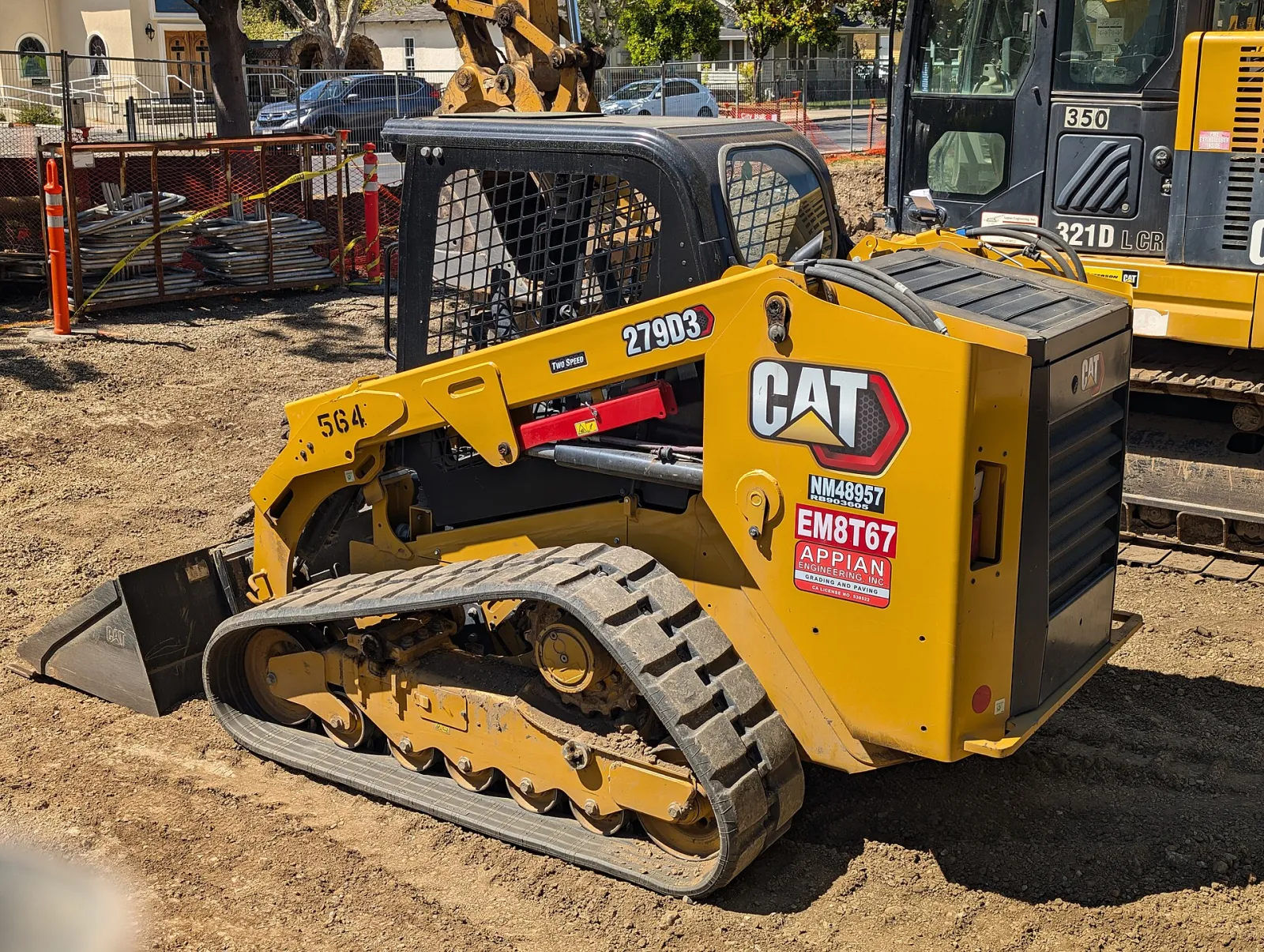 Caterpillar machine similar to the Caterpillar 279D3 (related model may be pictured)