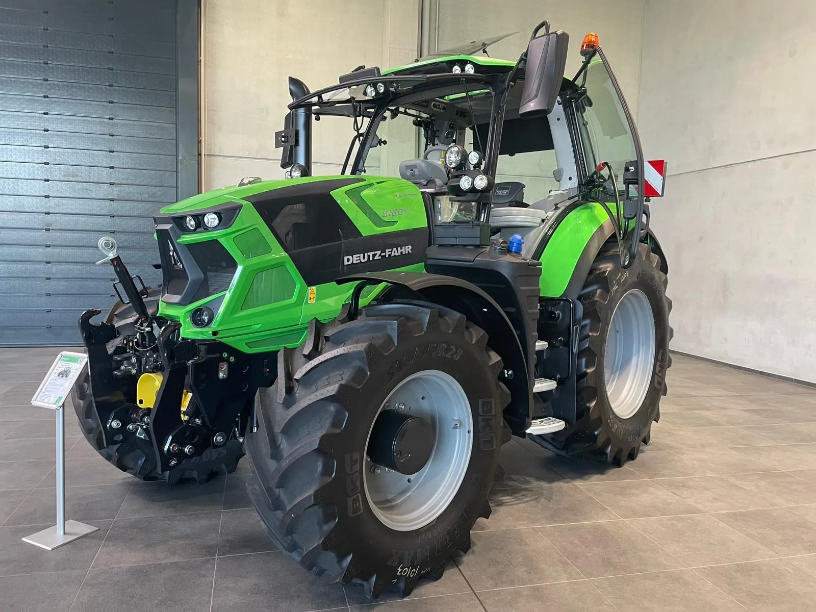 Deutz-Fahr 6 Series tractor