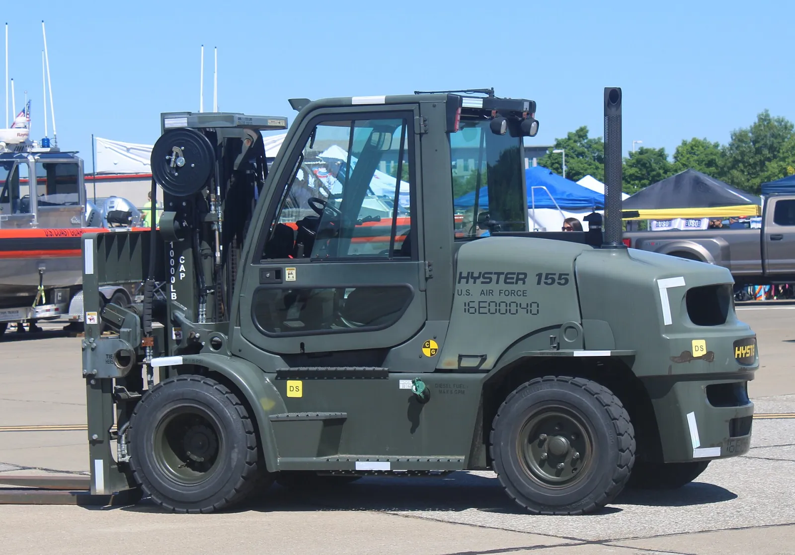 Hyster machine similar to the Hyster H155FT (related model may be pictured)
