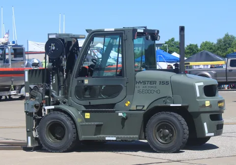 Hyster machine similar to the Hyster H155FT (related model may be pictured)