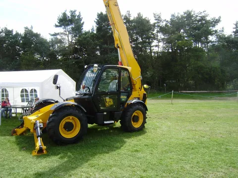 JCB 535-125 Hi-Viz