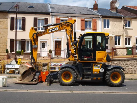 JCB Hydradig 110W wheeled excavator