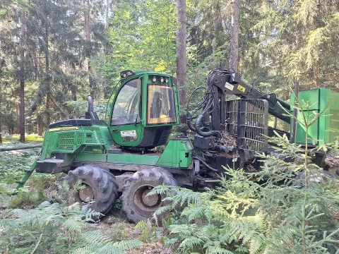 John Deere 1510G