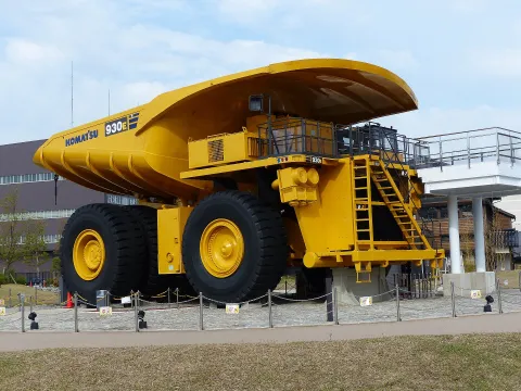 Komatsu 930E electric-drive haul truck
