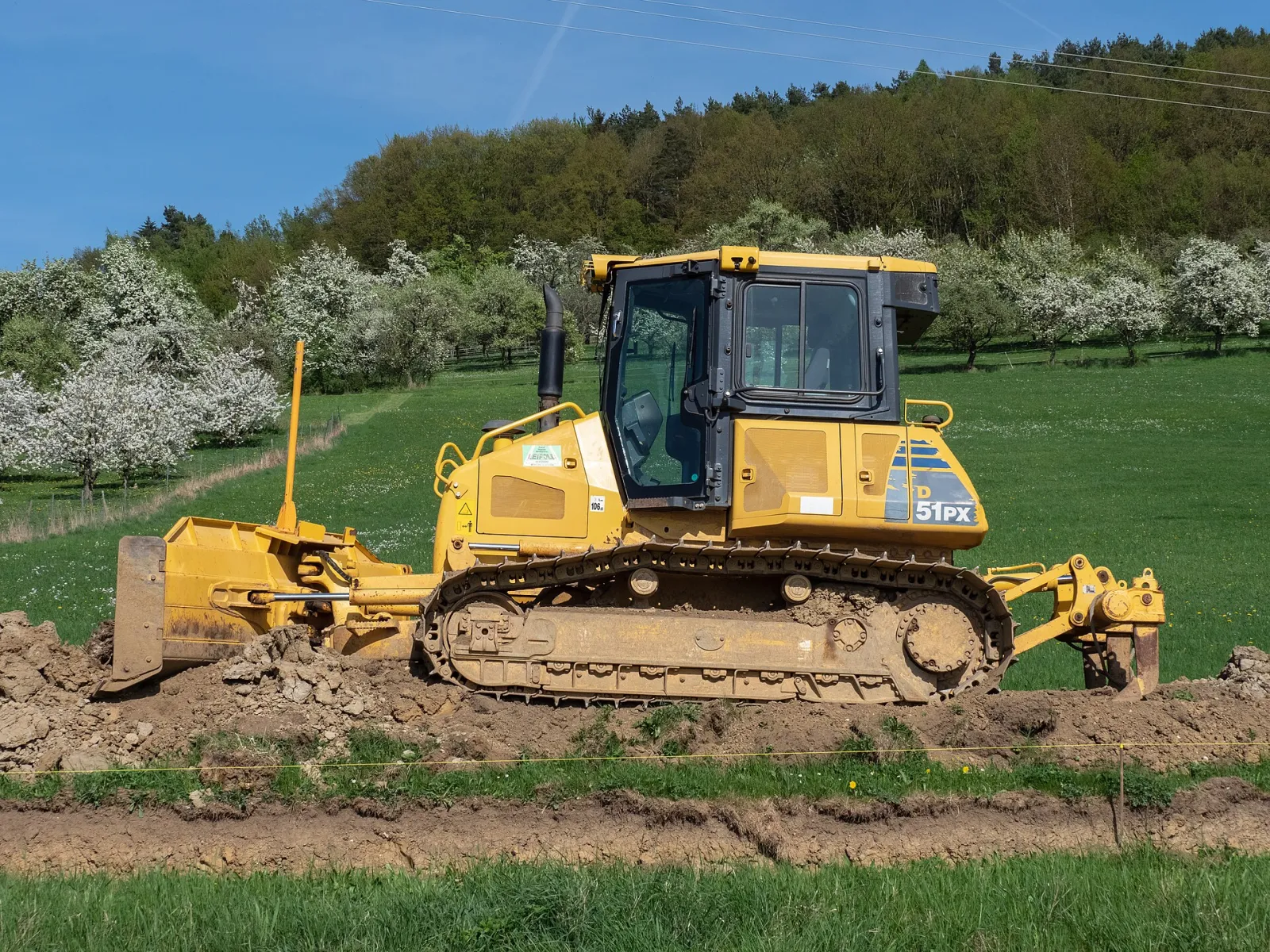 Komatsu D51PX crawler dozer