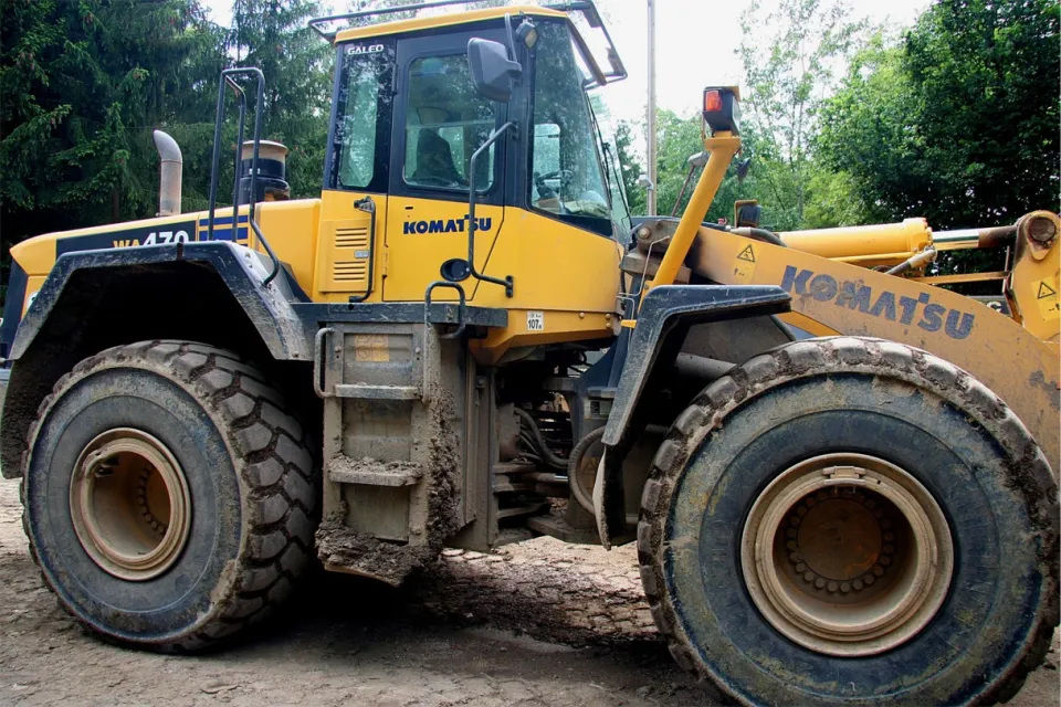 Komatsu WA470-8