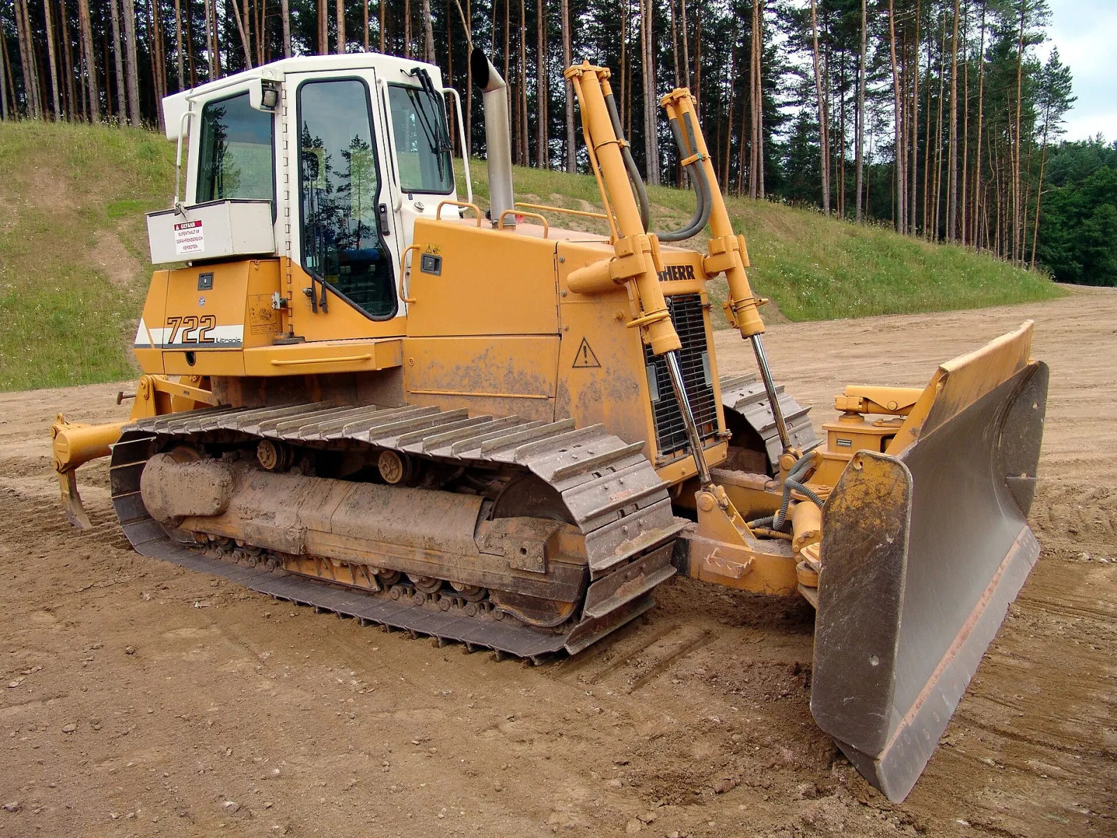 Liebherr crawler dozer (PR 722 pictured)
