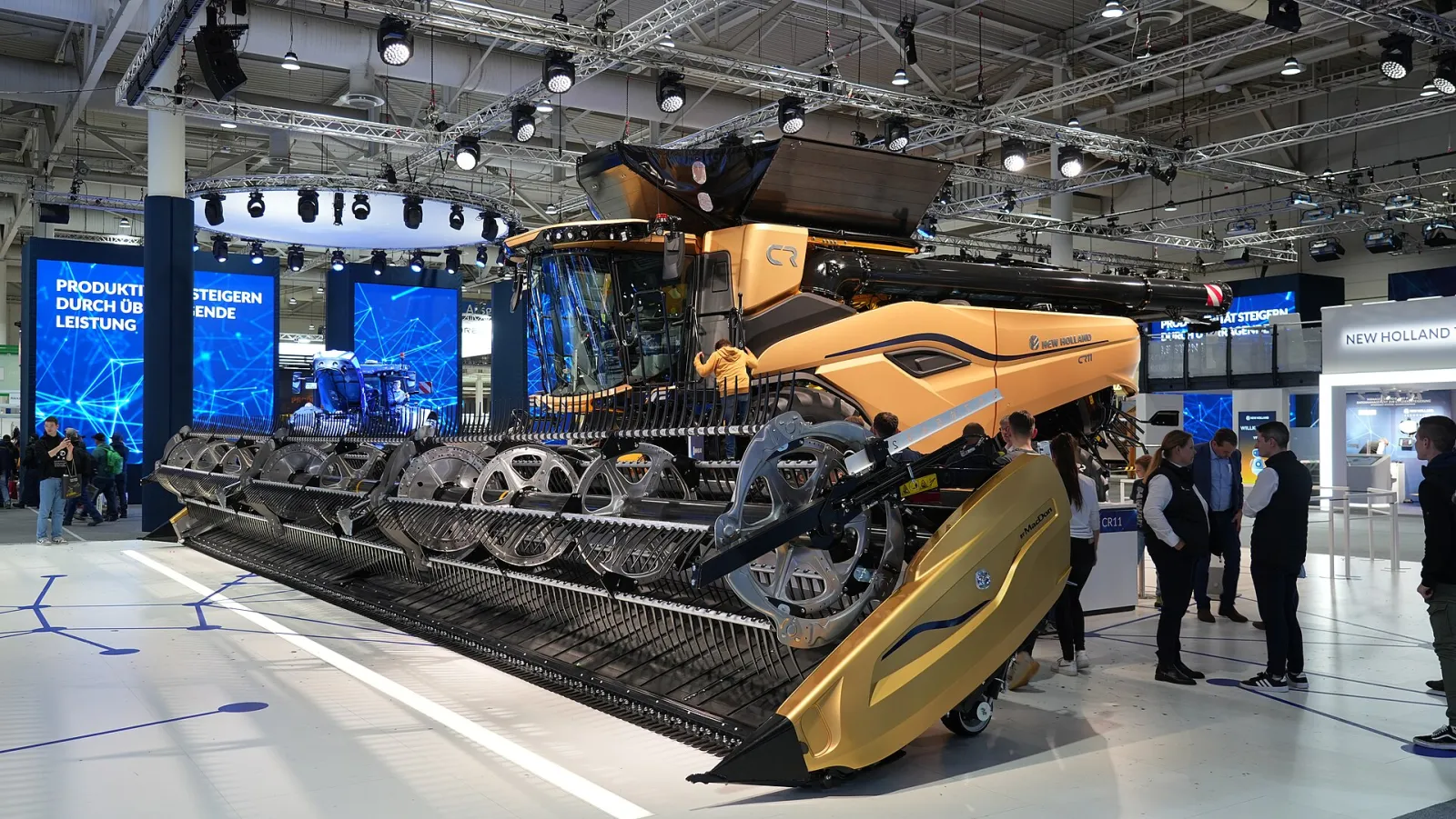 New Holland CR11