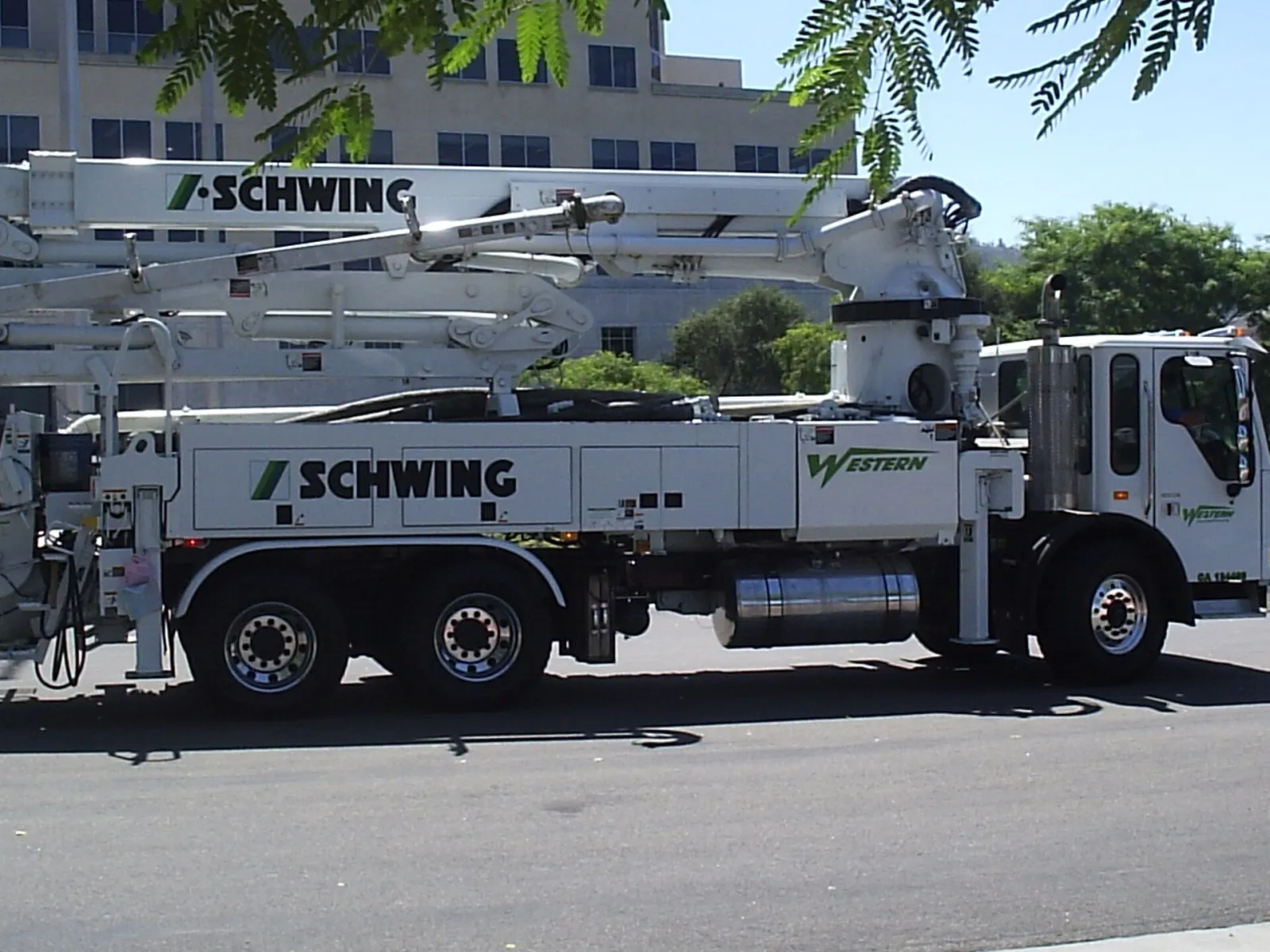 Schwing truck-mounted concrete pump