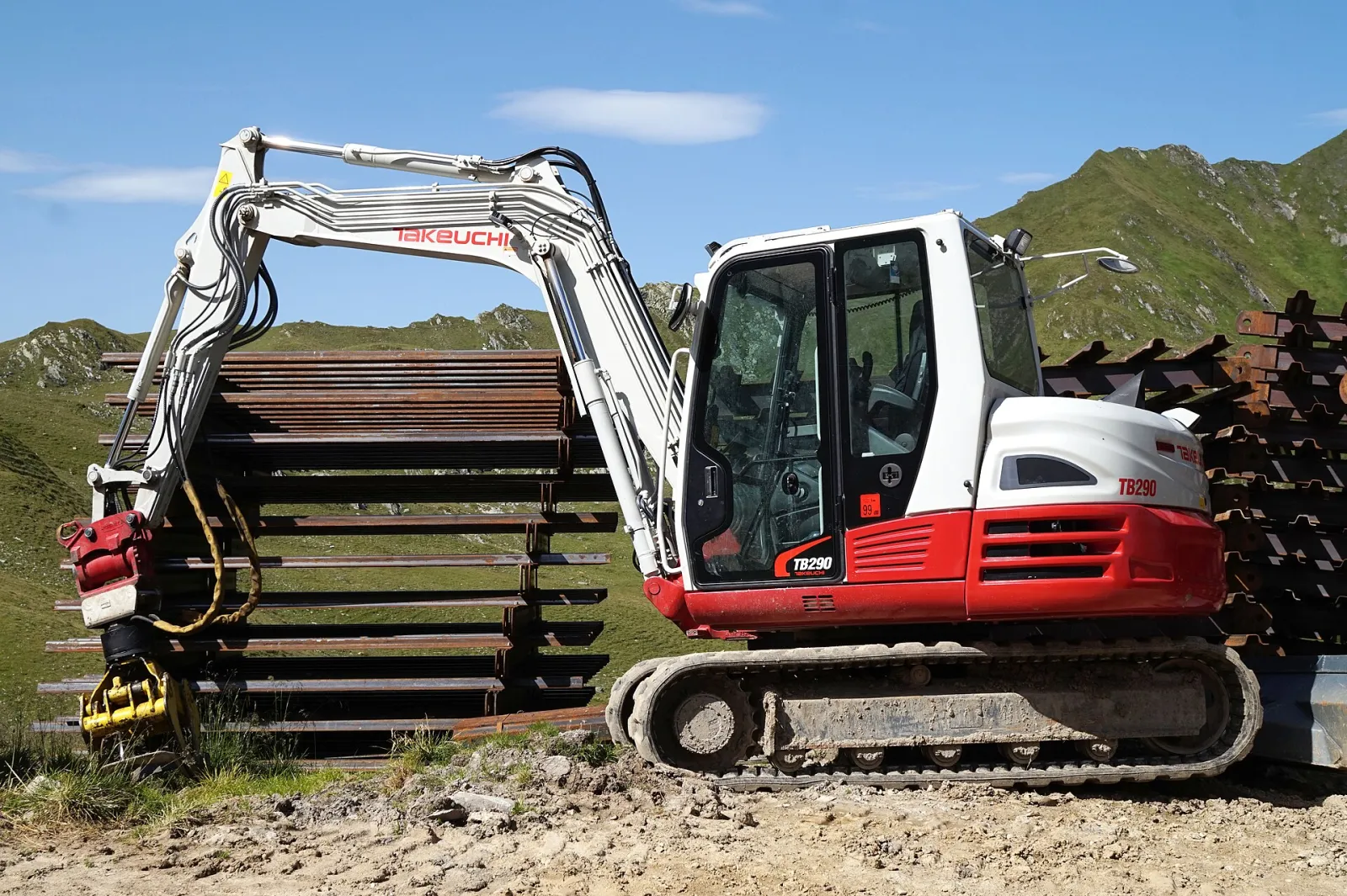 Takeuchi TB290 midi excavator
