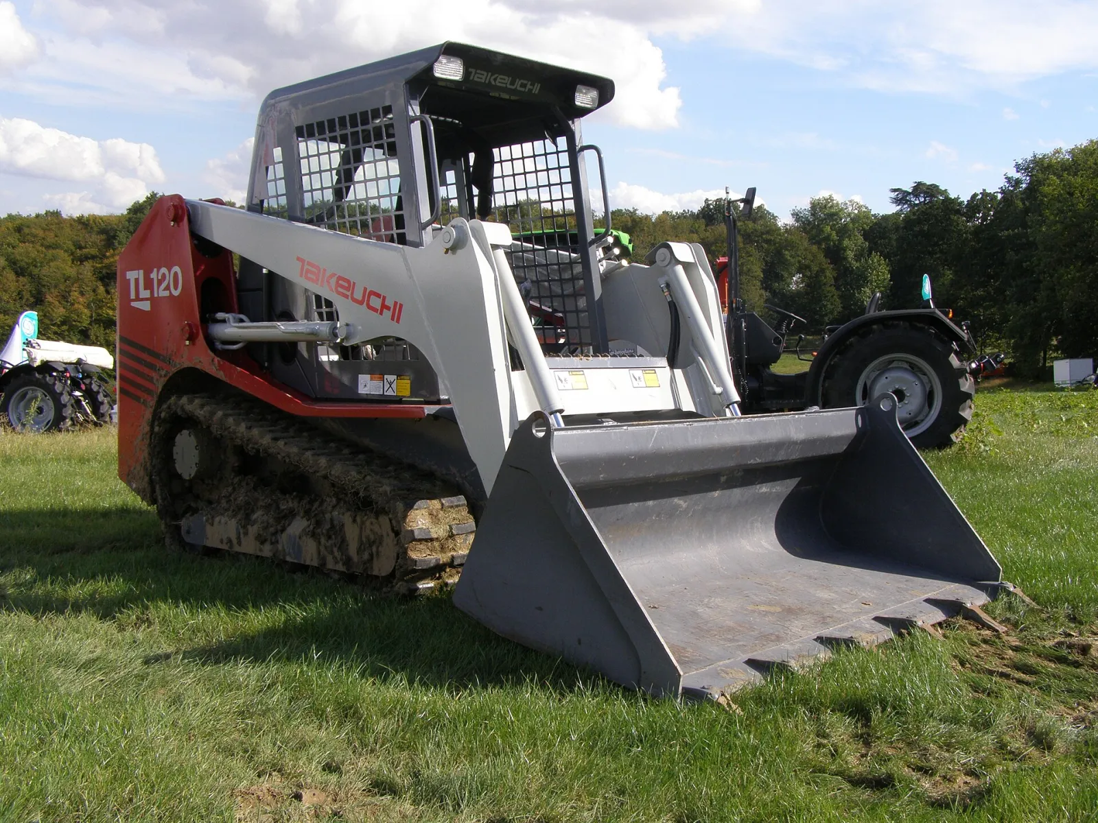 Compact track loader