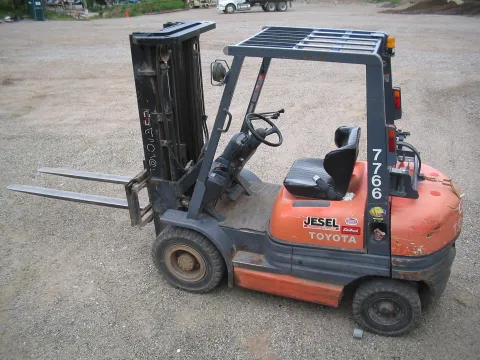 Toyota internal-combustion forklift
