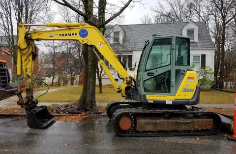 Yanmar SV100 midi excavator