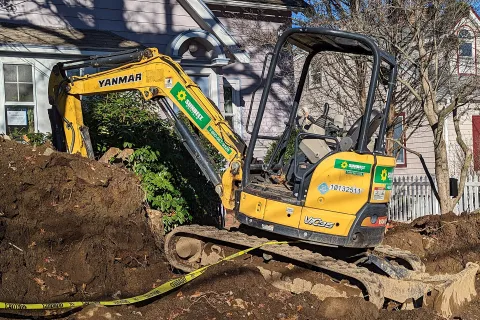 Yanmar ViO35 zero-tail-swing mini excavator