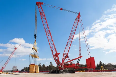 Manitowoc MLC650 crawler crane