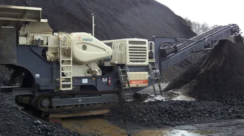 Metso Lokotrack LT120 mobile crusher