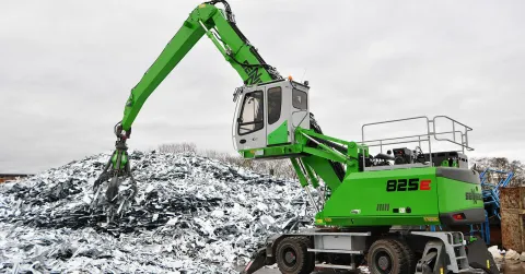 Sennebogen 825 E material handler