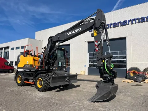 Volvo EW160E wheeled excavator