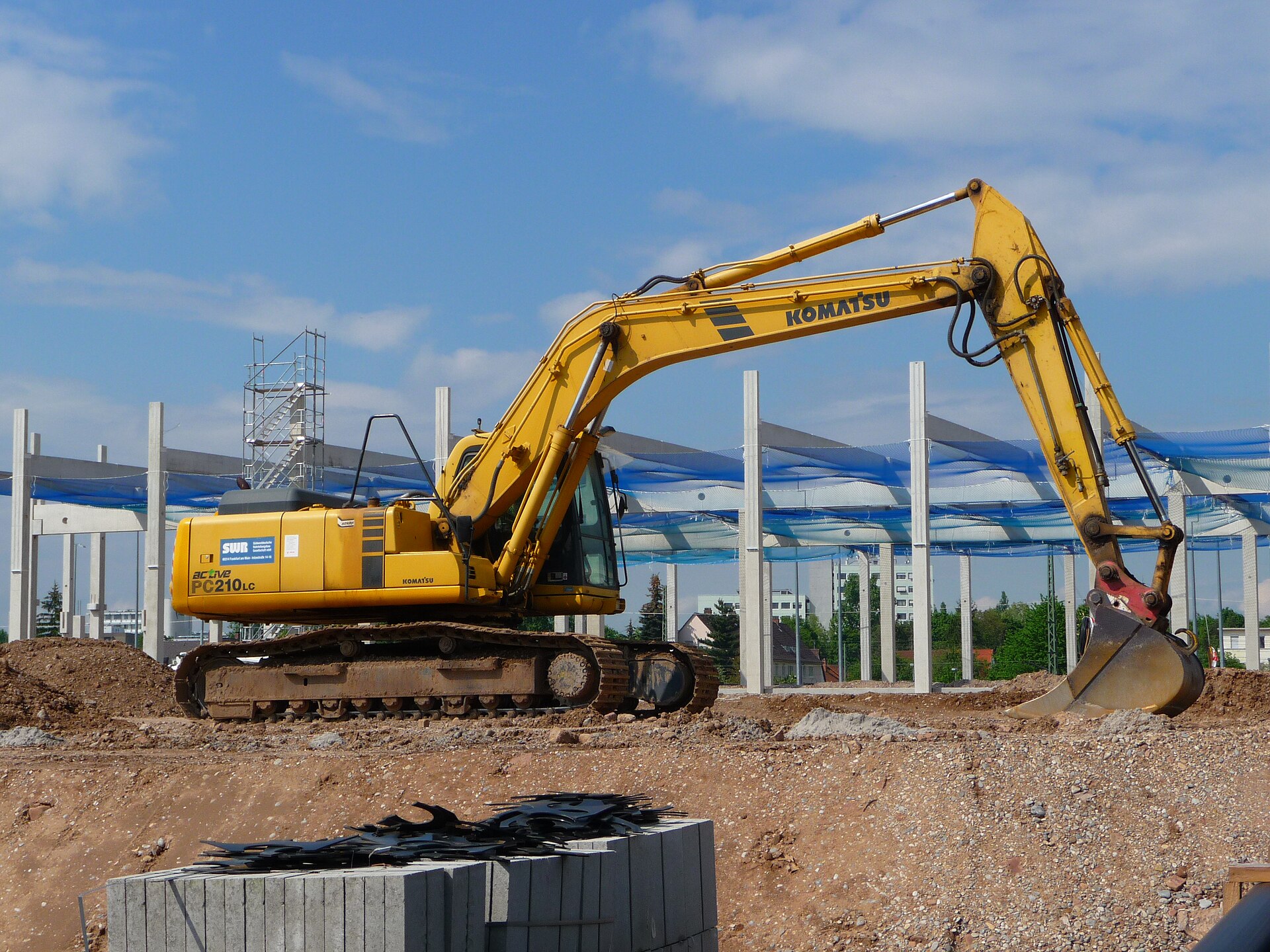 Komatsu PC210LC excavator