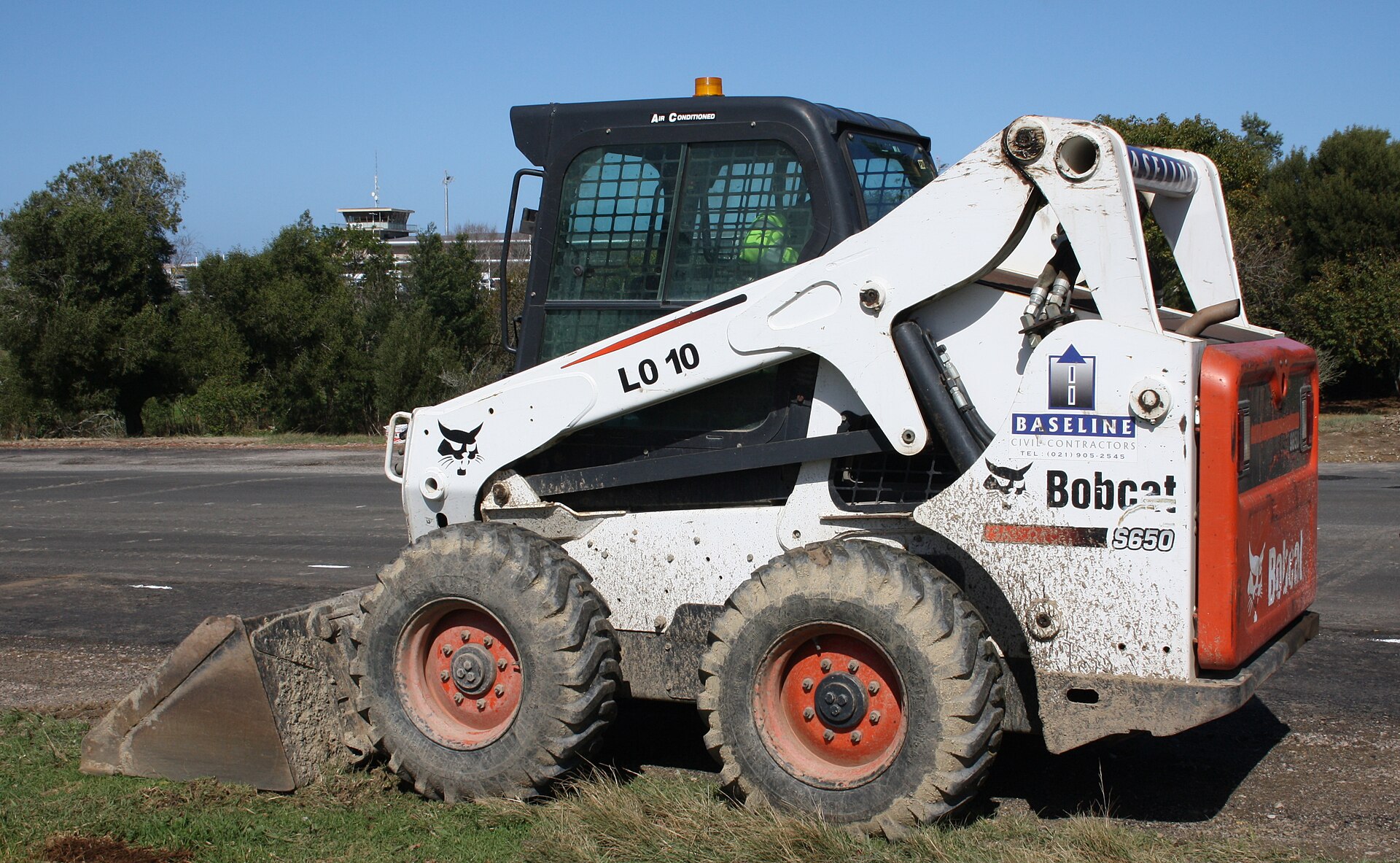 Bobcat S650 skid-steer loader